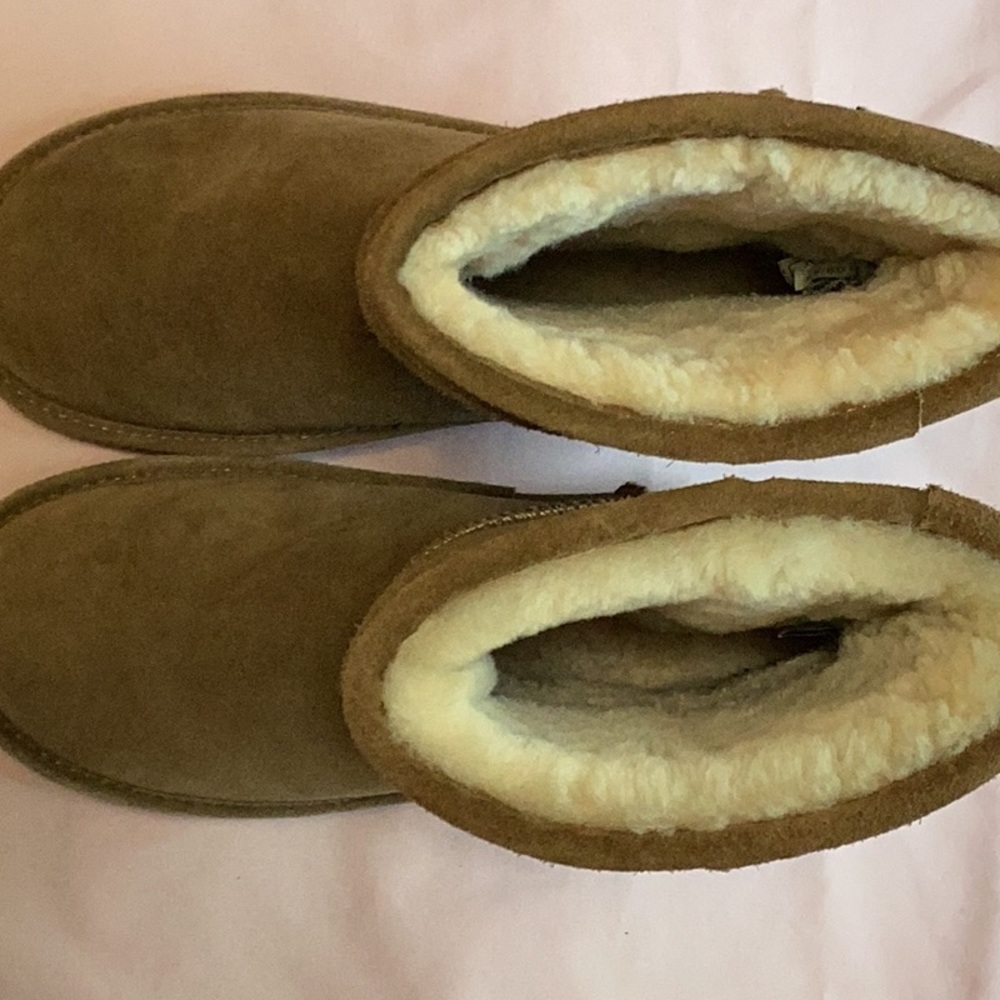 Ladies boots.